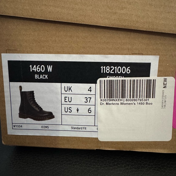 NWT Dr. Martens Women's 1460 Re-Invented 8 Eye Lace Up Boot US Sz 6 - Picture 6 of 7